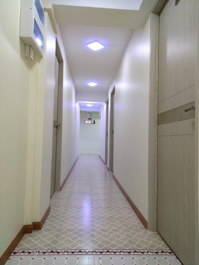 November Hostel Yangon Exterior photo